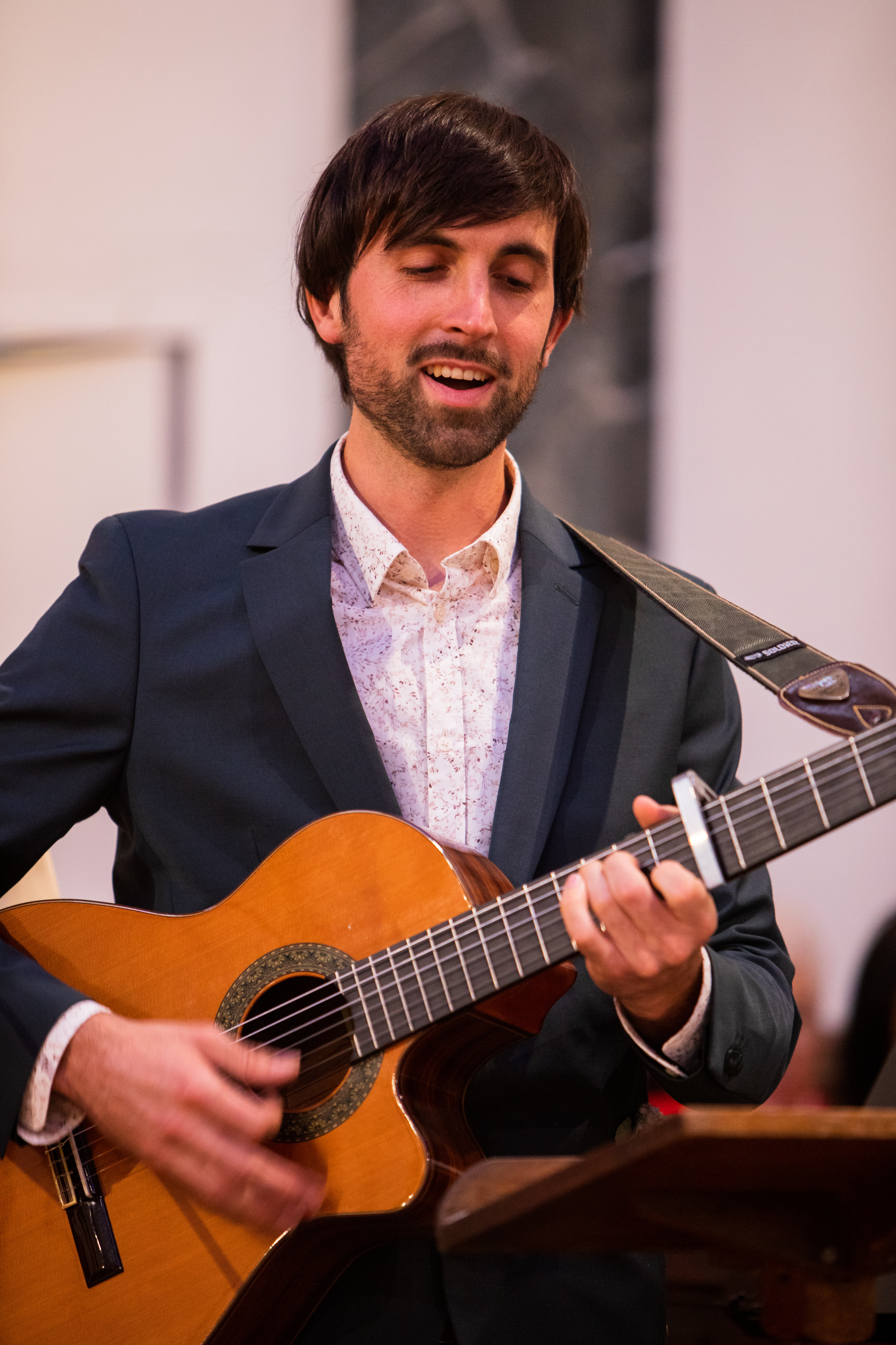 Matias Durruty - Musicien avec guitare